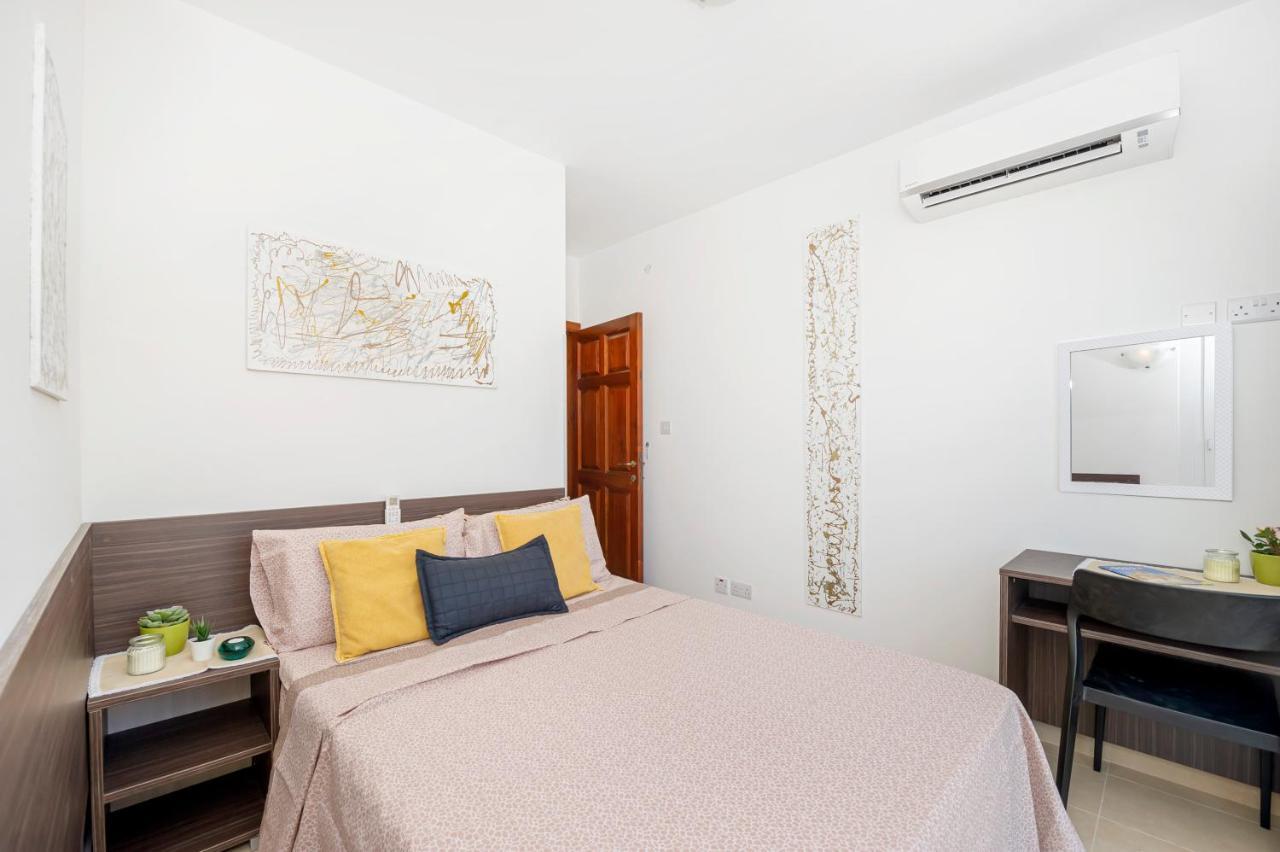 Summer Breeze Apartment With Panoramic Terrace - By Getawaysmalta Mellieha Exterior foto