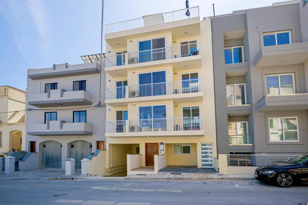 Summer Breeze Apartment With Panoramic Terrace - By Getawaysmalta Mellieha Exterior foto